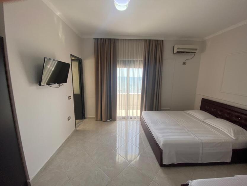 Hotel Tirona Durrës Exterior foto