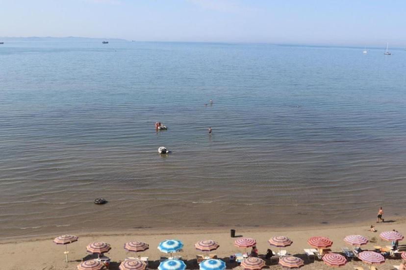 Hotel Tirona Durrës Exterior foto