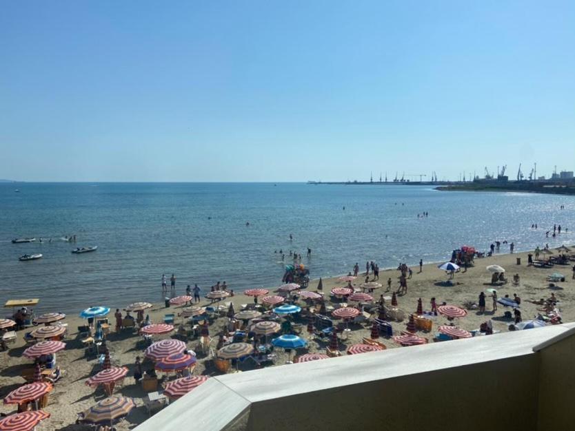 Hotel Tirona Durrës Exterior foto