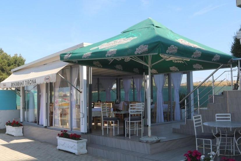 Hotel Tirona Durrës Exterior foto