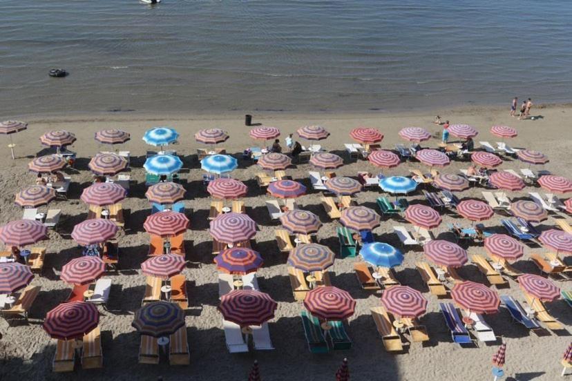 Hotel Tirona Durrës Exterior foto